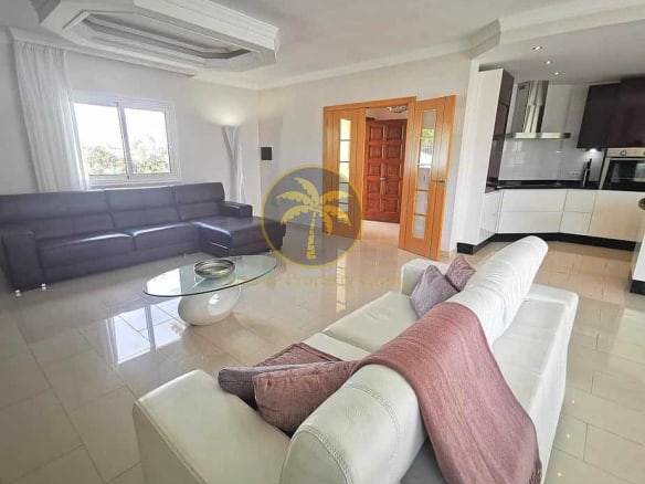 5 bedroom villa in La Caleta Golf