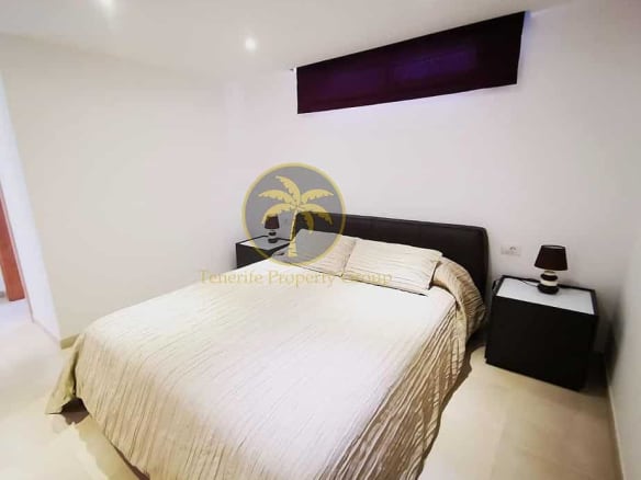 5 bedroom villa in La Caleta Golf