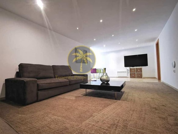 5 bedroom villa in La Caleta Golf