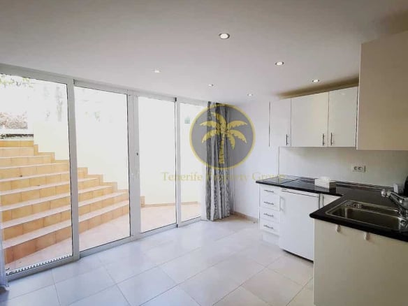 5 bedroom villa in La Caleta Golf