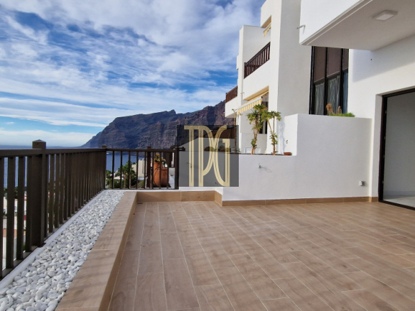 2 Bedroom duplex apartment in Los Gigantes