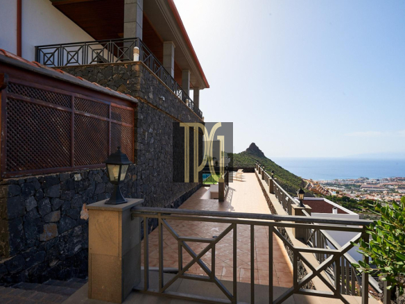 4 Bedroom villa in Roque del Conde