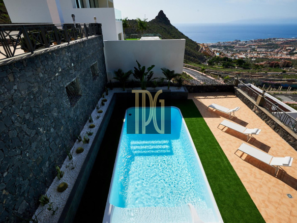 4 Bedroom villa in Roque del Conde