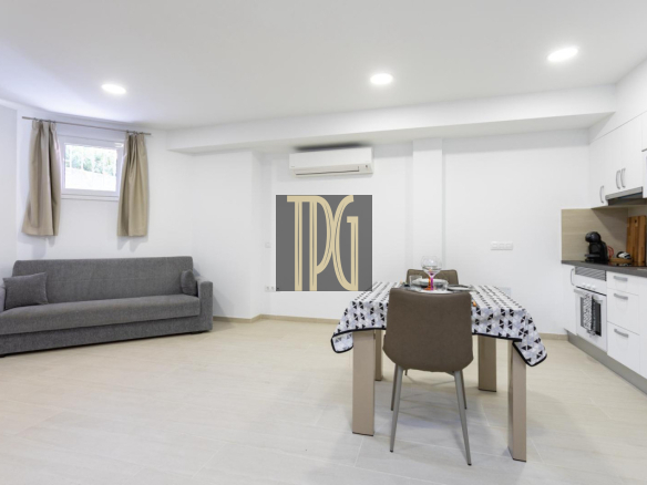 Semidetached villa with swimming pool in El Madroñal