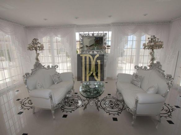 6 Bedroom mansion in the Golf area of Adeje