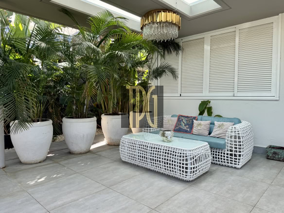 4 Bedroom Detached Villa For Sale in El Madroñal, Costa Adeje