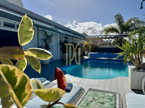 4 Bedroom Detached Villa For Sale in El Madroñal, Costa Adeje