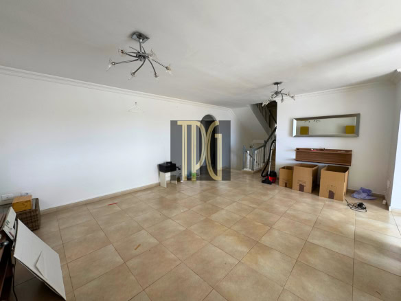 5 Bedroom Detached Villa for sale in Callao Salvaje