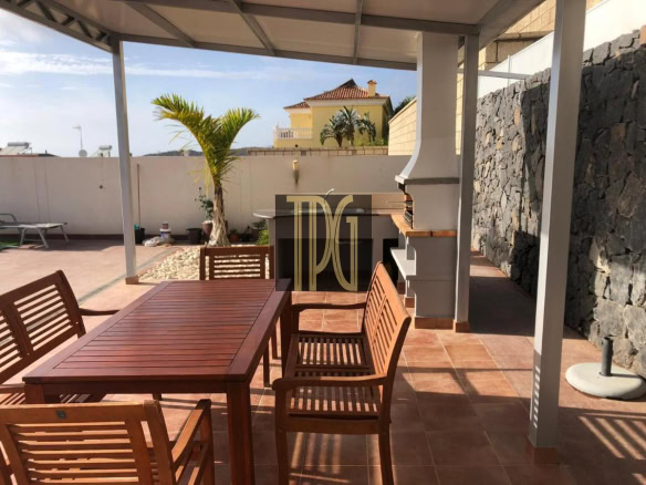 Luxury 3 Bedroom Villa with swimming pool for sale in Roque del Conde