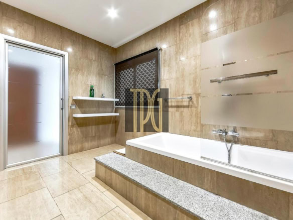 Luxury 3 Bedroom Villa with swimming pool for sale in Roque del Conde