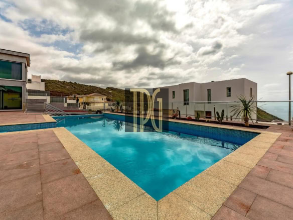 Luxury 3 Bedroom Villa with swimming pool for sale in Roque del Conde