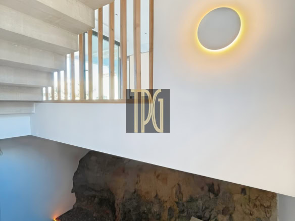 4 Bedroom Luxury Villa For Sale in La Primavera, El Sauzal