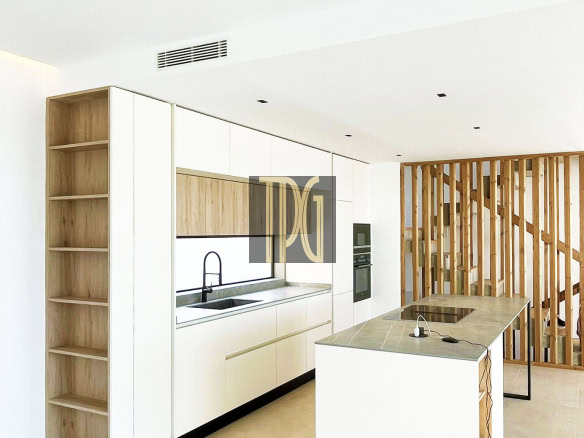 4 Bedroom Luxury Villa For Sale in La Primavera, El Sauzal