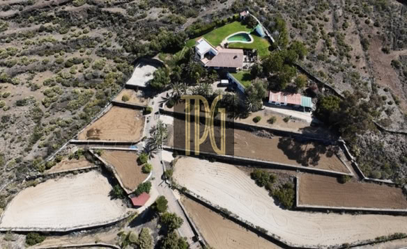 House with farm for sale in La Sabinita, Arona