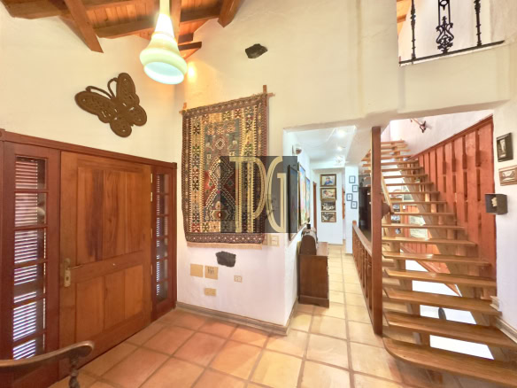 House with farm for sale in La Sabinita, Arona