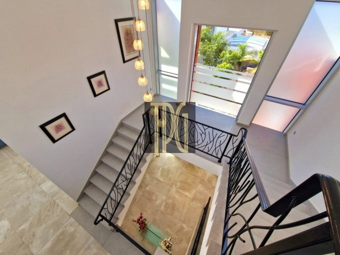 6 Bedroom Luxury Villa for sale in Adeje Golf, La Caleta, Adeje