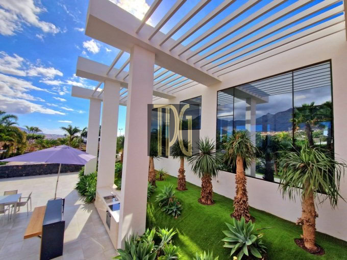 6 Bedroom Luxury Villa for sale in Adeje Golf, La Caleta, Adeje