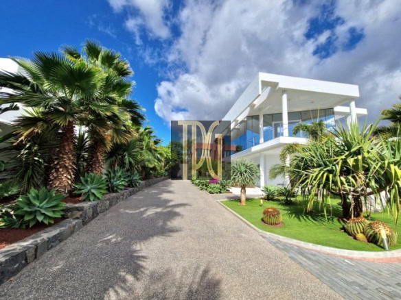 6 Bedroom Luxury Villa for sale in Adeje Golf, La Caleta, Adeje
