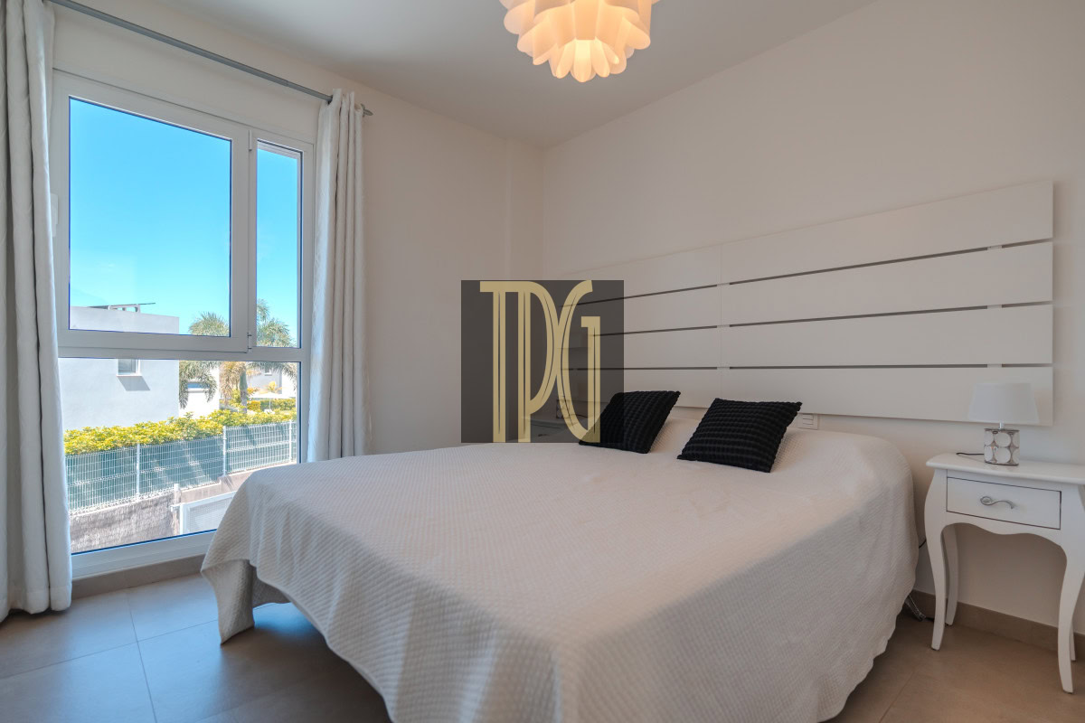 3 Bedroom Modern Villa for sale in duplex apartment in Nirvana Paraíso Playa Paraiso Costa Adeje 37