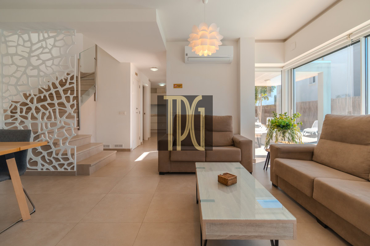 3 Bedroom Modern Villa for sale in duplex apartment in Nirvana Paraíso Playa Paraiso Costa Adeje 42