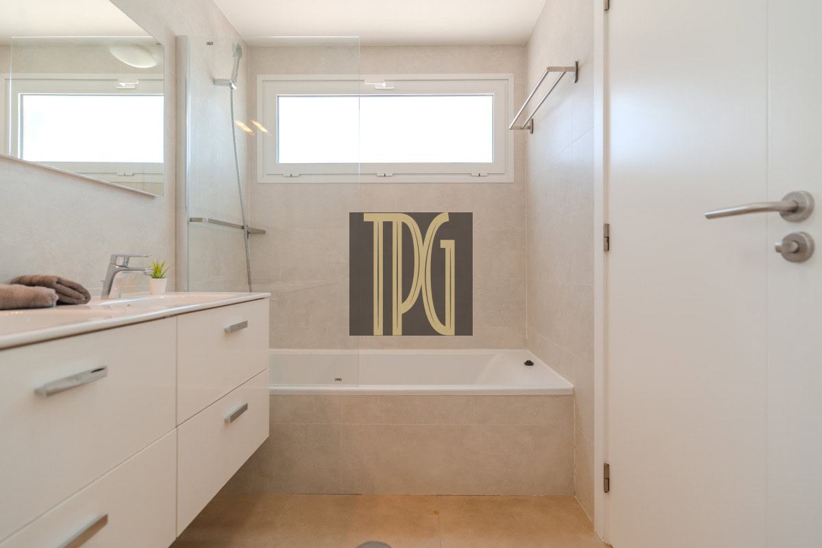 3 Bedroom Modern Villa for sale in duplex apartment in Nirvana Paraíso Playa Paraiso Costa Adeje 47