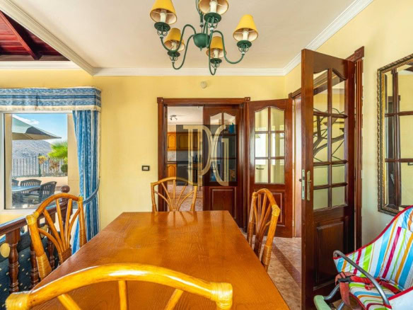 5 Bedroom Detached Villa for sale in Chayofa