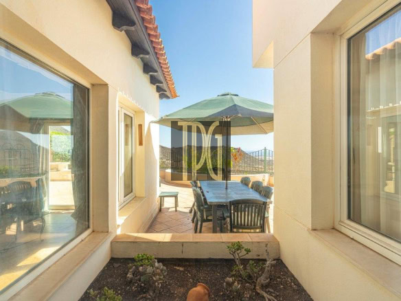 5 Bedroom Detached Villa for sale in Chayofa