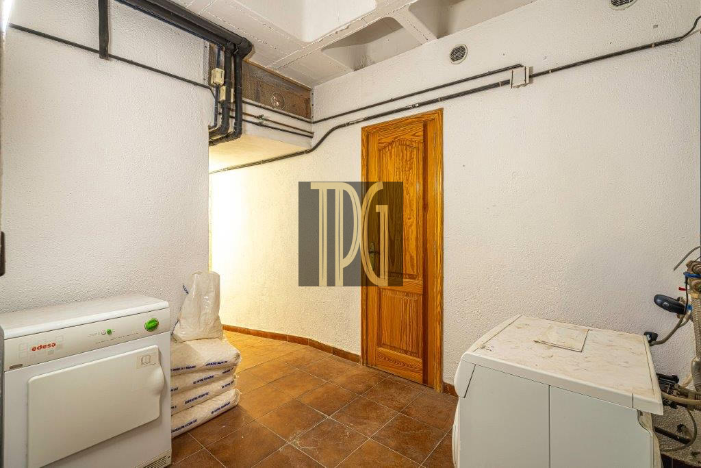 5 Bedroom Detached Villa for sale in Chayofa