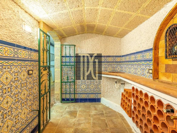 5 Bedroom Detached Villa for sale in Chayofa