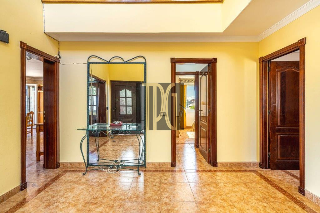 5 Bedroom Detached Villa for sale in Chayofa