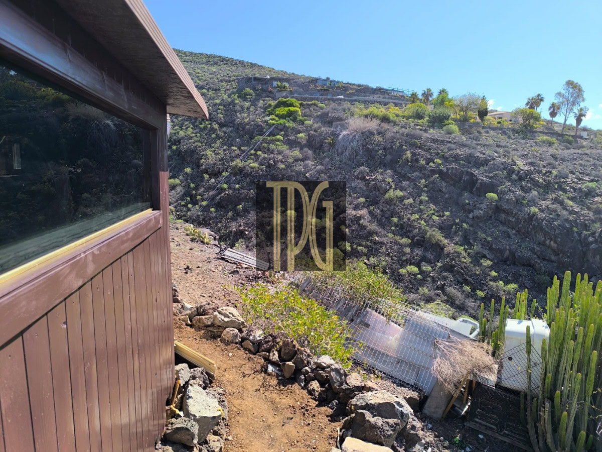 6 Bedroom Finca For Sale with House in Tijoco Bajo Adeje