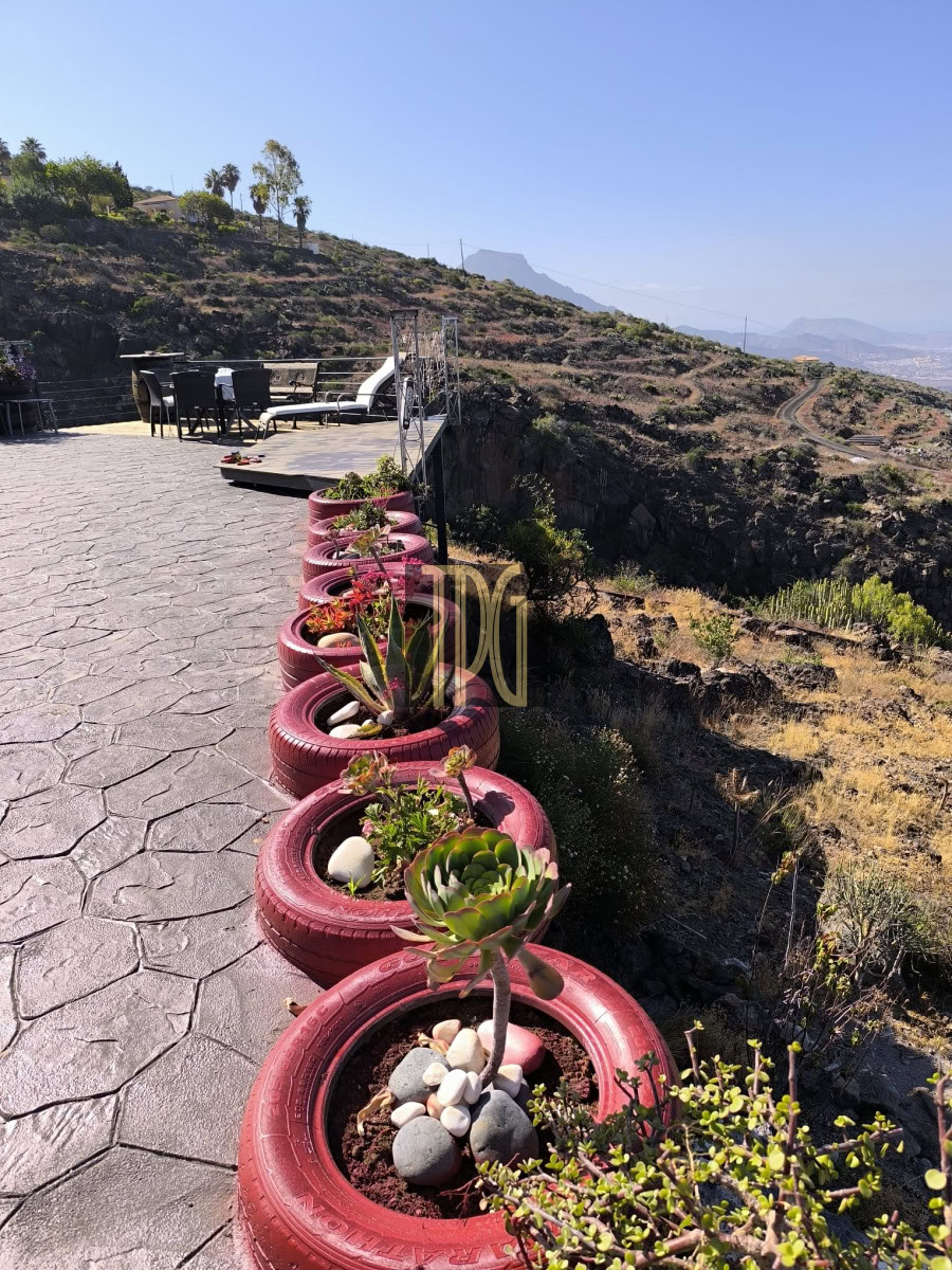 6 Bedroom Finca For Sale with House in Tijoco Bajo Adeje
