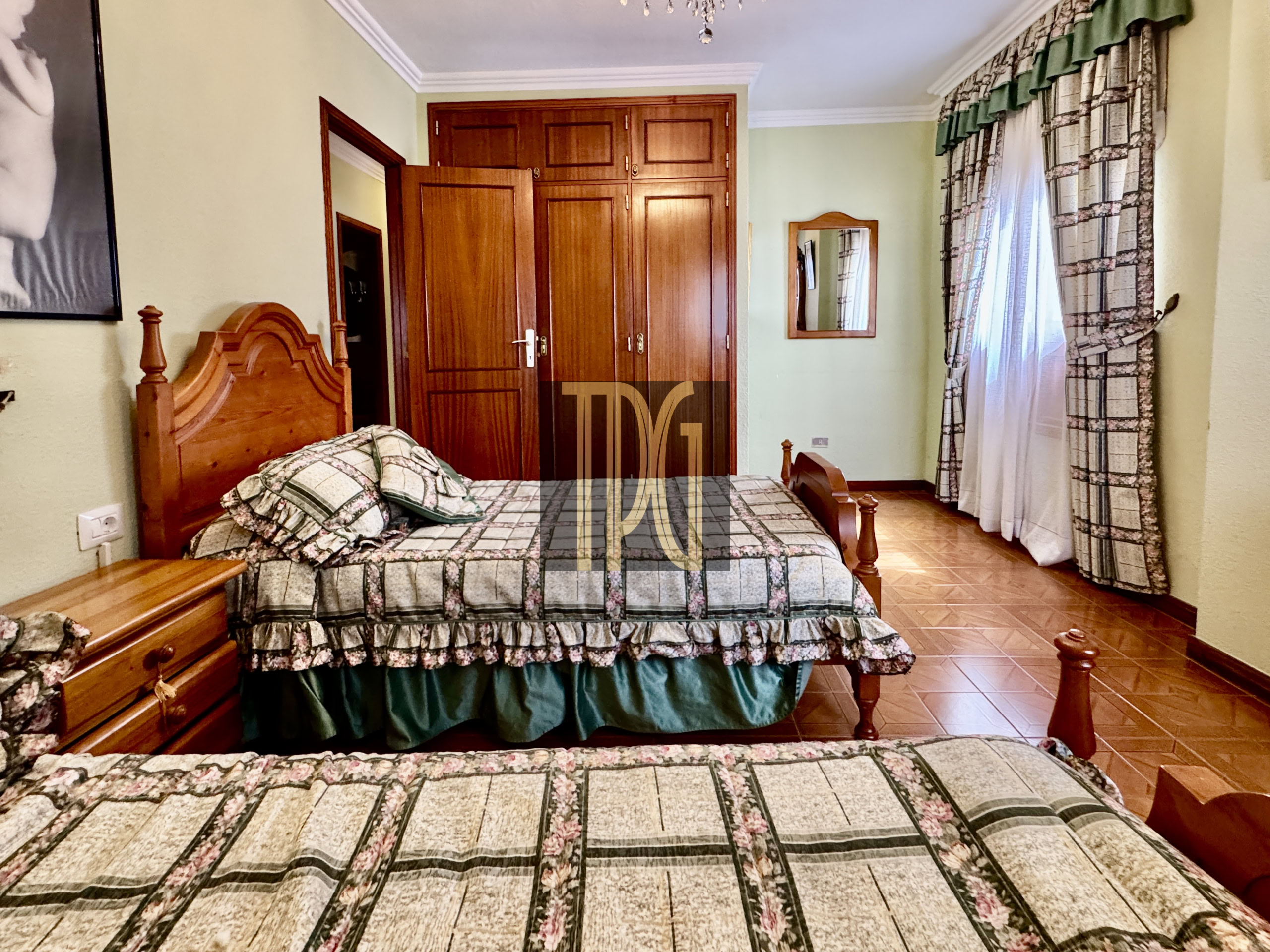 4 Bedroom Apartment for Sale in Icod de los Vinos, Tenerife