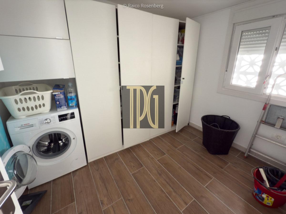 2 Bedroom Apartment for Sale in Las Vistas, Los Cristianos