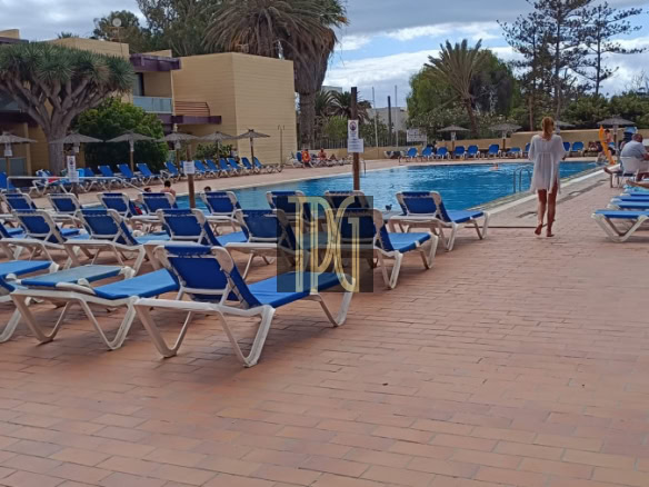 1 Bedroom Apartment for Sale in Arona with Sea View