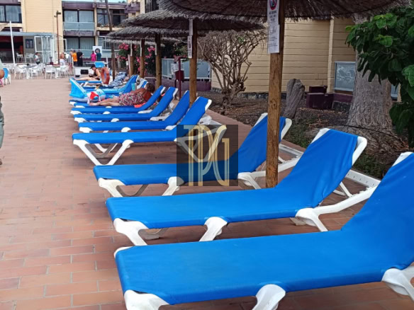 1 Bedroom Apartment for Sale in Arona with Sea View