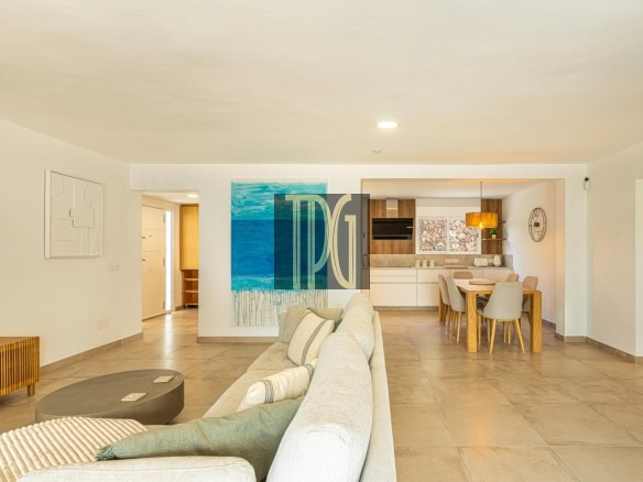 3 Bedroom Detached Villa with Pool for sale in Los Cristianos