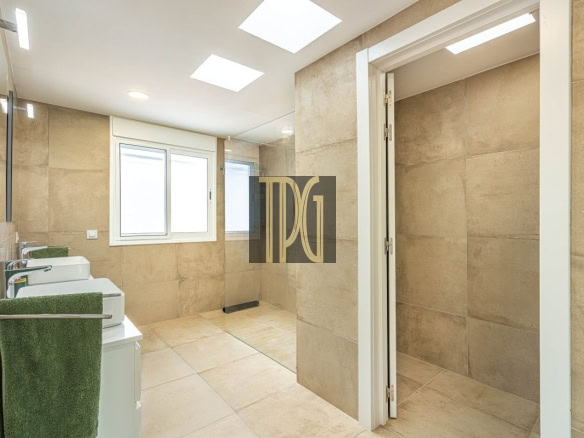 3 Bedroom Detached Villa with Pool for sale in Los Cristianos