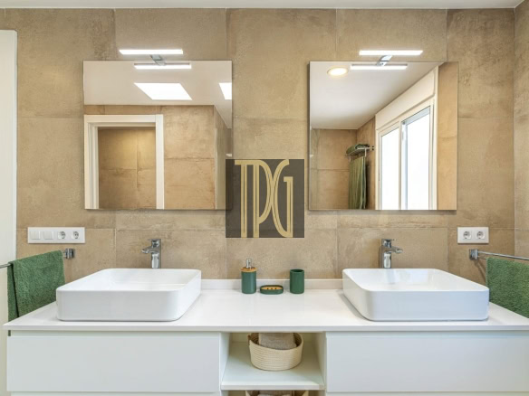 3 Bedroom Detached Villa with Pool for sale in Los Cristianos