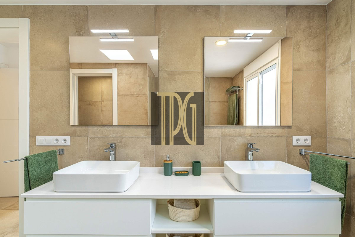 3 Bedroom Detached Villa with Pool for sale in Los Cristianos