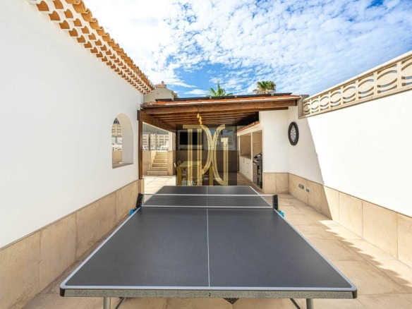 3 Bedroom Detached Villa with Pool for sale in Los Cristianos