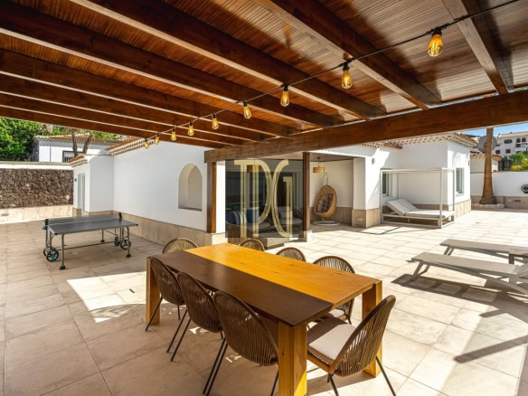 3 Bedroom Detached Villa with Pool for sale in Los Cristianos