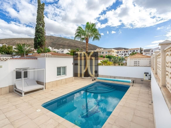 3 Bedroom Detached Villa with Pool for sale in Los Cristianos