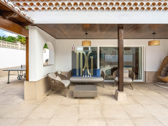 3 Bedroom Detached Villa with Pool for sale in Los Cristianos