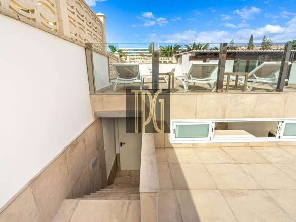 3 Bedroom Detached Villa with Pool for sale in Los Cristianos