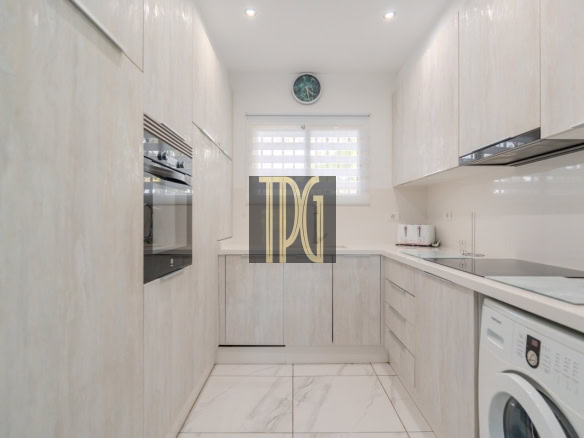 Stunning 2 Bedroom Apartment for Sale in Los Cristianos