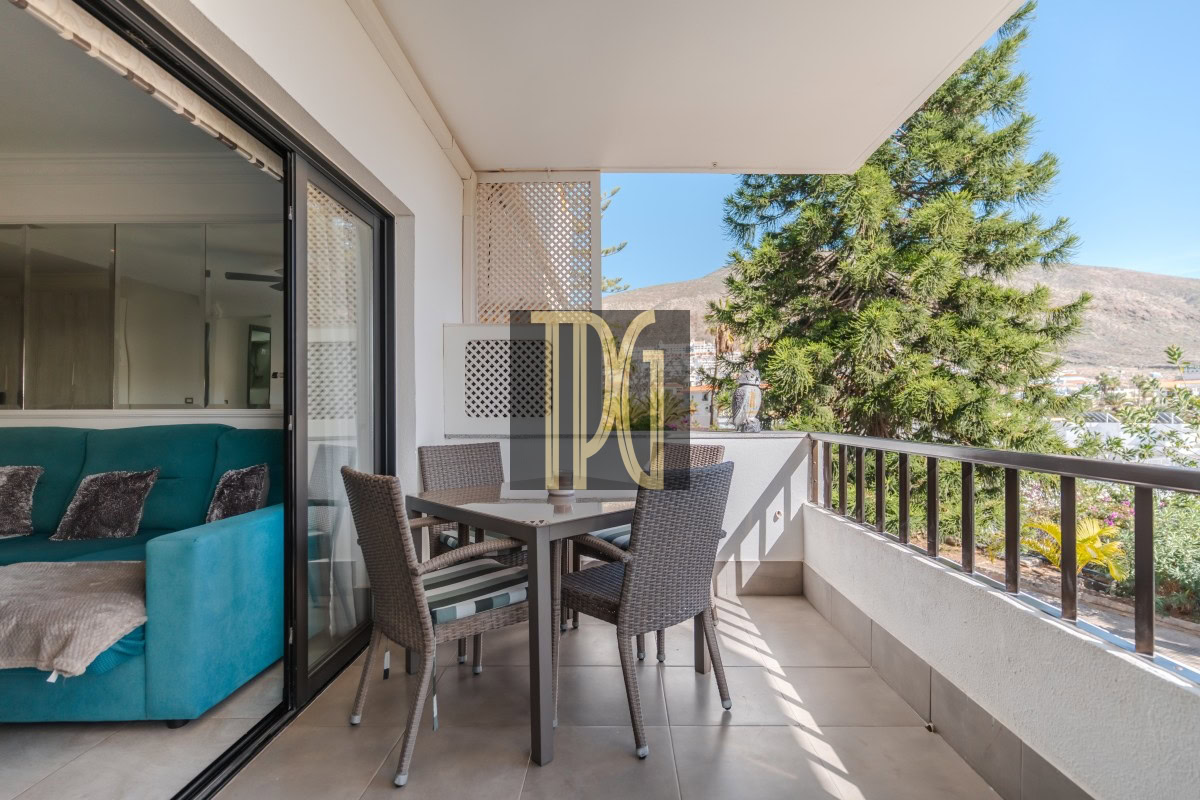 Stunning 2 Bedroom Apartment for Sale in Los Cristianos