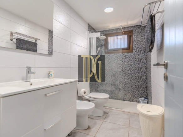 Stunning 2 Bedroom Apartment for Sale in Los Cristianos