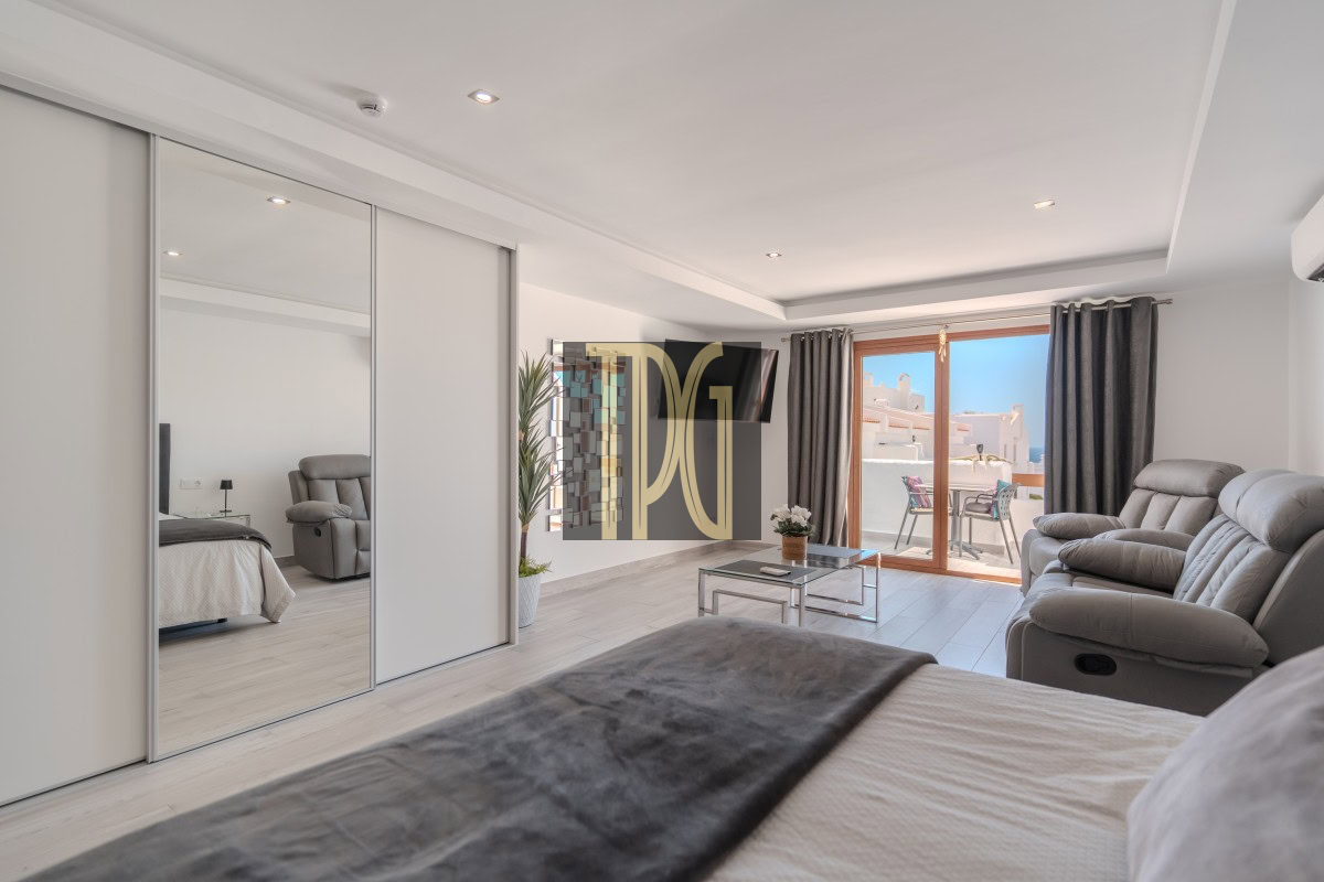 Studio Apartment for Sale in Los Cristianos