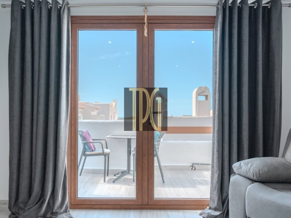 Studio Apartment for Sale in Los Cristianos